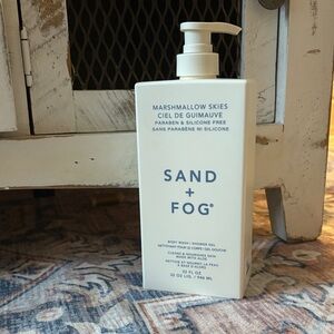 SAND + FOG Marshmellow Skies Body Wash | Shower Gel 946ml 32oz